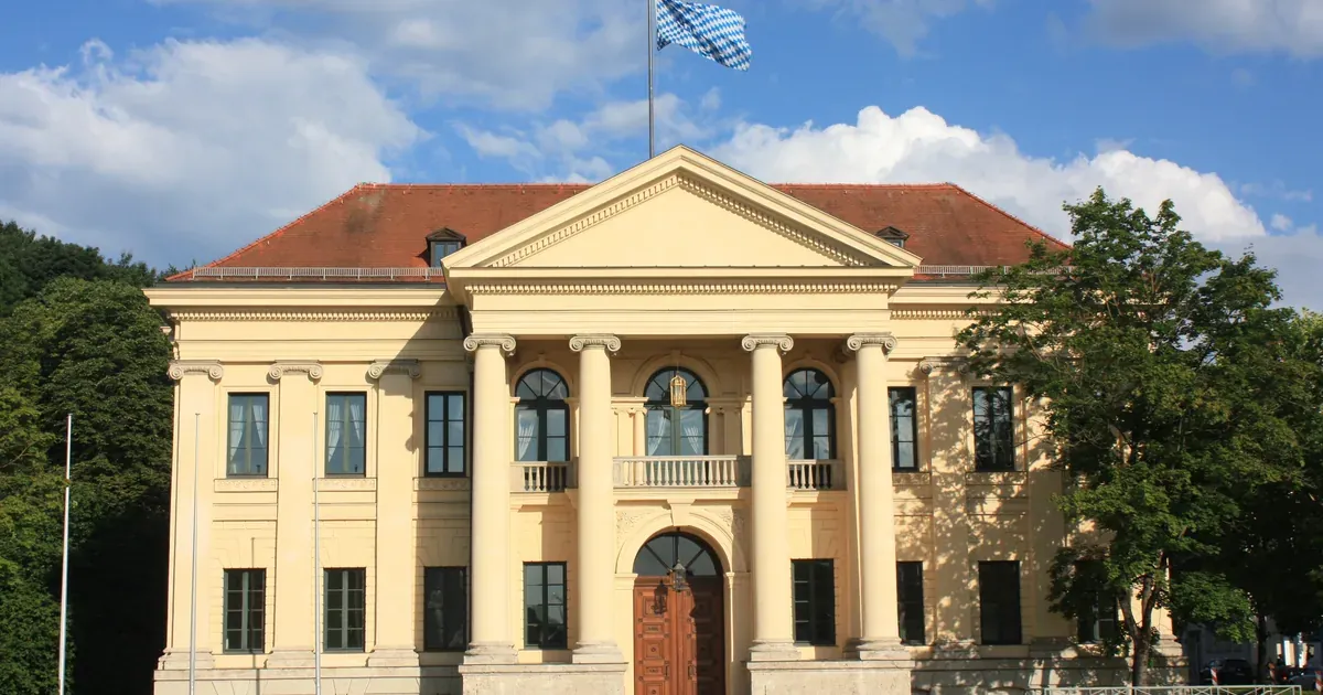 Münchner Mehrfamilienhaus mit verschiedenen Verwaltungsmodellen im Vergleich Münchner Mehrfamilienhaus mit verschiedenen Verwaltungsmodellen im Vergleich